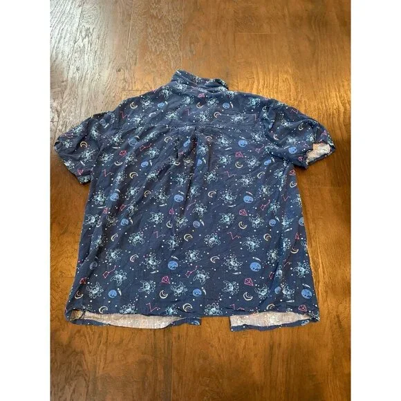 Disney Lilo &‎ Stitch Cosmic Stitch Woven Button shirt - Picture 3 of 3